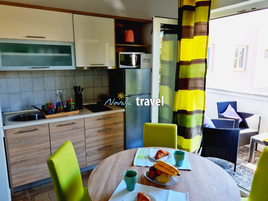 Dotty Apartments with Pool 1/5 N3